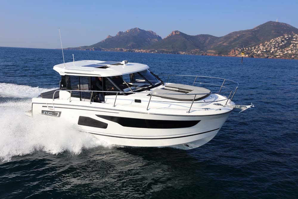 larsen marine yacht sales