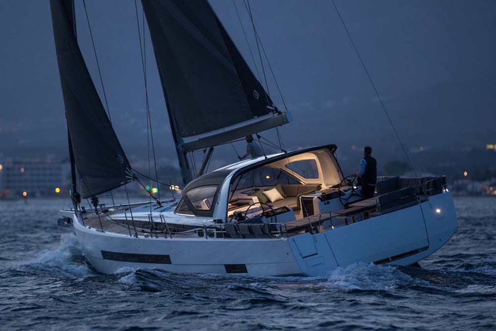 Jeanneau Yacht 55 – Larsen Marine Yacht Sales